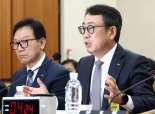 [속보] 유영상 SKT 대표 "고령층 유심보호서비스 가입 임의조치"