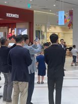 [단독]롯데 위기 극복 키는 '동남아'...신동빈 회장 인니 이어 베트남 전격 방문