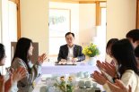 MZ직원 원하는 조직문화… 박현철 부회장의 '경청'