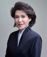 이명희, 신세계 지분 전량 딸 정유경에 증여