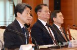 이주호 권한대행 "국익을 최우선으로… 국민 위해 총력 기울여 달라"