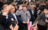 이재명 측 "피습 모의 제보 잇따라…대인 직접 접촉 어렵다"