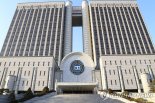 [단독] 가수 비 모델료 회삿돈으로 선지급 후 횡령…대행사 재무책임자 실형