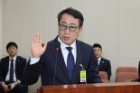 [속보] 유영상 SKT 대표 "위약금 면제하면 250만명 이탈…부담액 최소 2500억"