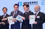 [fn사설] "중심은 기업" 재강조한 李후보, 언행일치 보여야