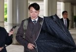 '위장전입·리조트 접대 의혹' 이정섭 검사, 첫 재판서 혐의 전면 부인
