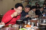 김문수, 가락시장서 선거운동 시작..."민생·경제 대통령 되겠다"