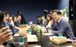 李, 광화문서 출정식… "회복 넘어 도약의 새벽 열겠다" [현장르포]