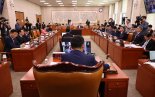 대법관 전원 청문회 불참…민주, '조희대 특검법' 등 사법부 압박