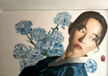 신사동 스토어 외벽에 로얄독 아트워크