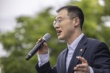 김상욱 "이재명, 참된 보수주의자"…李 "민주당 오셔서 합리적 보수 실현하길"