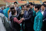 이재명, 금호타이어 화재 대피소 방문..피해주민들 “대통령 되시라”