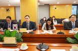 "북남고속철도 이어 스마트시티까지 협력"...최영삼 주베트남 대사, 건설부 장관과 면담