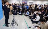 "지지율부터 올린다" 金, 이재명에 오차범위 추격..이준석은 10%대