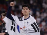 손흥민 유럽 데뷔 15년 만에 첫 우승
