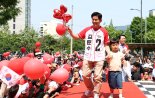 金, 대통령 당무개입 불가 선언하고 중원서 표심 구애