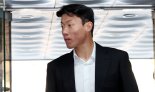 '불법촬영' 황의조, 소속팀서는 영웅대접... 7호 골‧도움으로 팀 잔류 견인