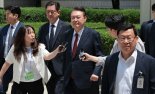 尹, 대선 전 마지막 내란 재판서도 침묵…1공수여단장 "곽종근, 의원 끌어내라 지시"