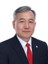 공동체를 지탱하는 힘, 병역 가치[fn기고]
