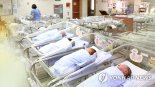 출산율 0.8명 눈앞…출산 연령 평균 33.7세·혼외 비중 '역대 최고' (종합)