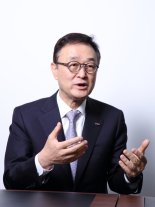 "쪼개기 고용도 부담스러운 소상공인… 최저임금제 개편해야"