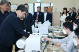 이주호 "사전투표 관리에 만전을 기해달라"