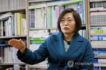 “이재명 두아들 군면제”…이수정, 가짜뉴스 게재했다가 10분만에 삭제 “죄송”