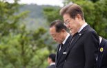 이재명, 해군 항공기 추락 희생자 애도…"사고 원인 철저히 밝혀야"