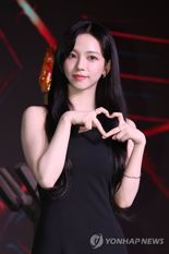 카리나 팬덤 "이준석, SNS로 2차 가해" 비판