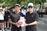 온몸으로 즐기는 한강의 매력에 풍덩... 시장·시민 모두 사흘내내 축제 분위기 [현장르포]