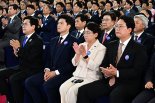 '8%' 개혁신당, 보수정당 대표성 갈림길…혁신, 조국 사면 기대감