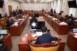 [속보]대법관 30명 증원법, 與 주도 법사위 소위 통과