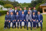 李대통령, 민주 대표 시절 지도부와 만찬..."국민 기대 부응이 첫번째 사명"