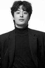 "25년의 극장을 다시 찍다"...씨네큐브, 구교환·윤가은과 단편 영화 제작