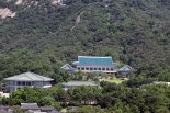 윤건영 "尹, 용산에 '靑 지하벙커' 뜯어가…시설 재보수 오래 걸릴 수도"