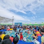 고창 갯벌에서 3만명 뒹굴었다…축제 성료