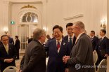 李대통령, UN 사무총장과 약식 회동…"국제평화·번영에 기여할 것"