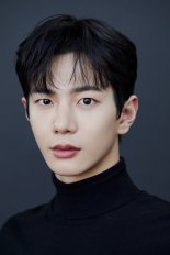 최보민, 亞 최대 OTT 플랫폼 뷰로 '글로벌 스타' 도약