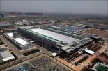 “미, 삼성·SK하이닉스·TSMC 중 공장, 미 반도체 장비 반입 금지 검토” WSJ..."최종 결론은 아냐"