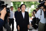 "중기벤처·소상공인은 경제 뿌리… 디지털 전환 가속"