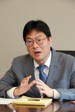 [fn이사람] "홍콩 자료까지 찾아내 대법 판결 뒤집었죠"