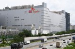 SK하이닉스, 주가 30만원 돌파...사상 최고가 행진↑ [특징주]