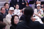 李대통령, 연평해전·천안함 유족 초청…청와대 영빈관서 첫 보훈오찬
