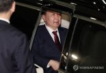 '조사 거부' 尹, 15시간 만에 귀가…내란특검 "30일 추가 소환"[종합]