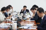 [속보] 예결위 소위, 추경안 처리..野 반발 퇴장