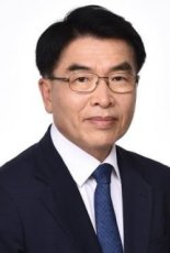 신임 국무총리 비서 실장에 민기 제주대 명예교수