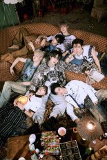 클유아, 'Snowy Summer' 역대급 컴백…발매 첫날 20만장 돌파