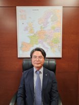 "현지 인맥 바탕 금융 주선 탁월 동유럽 진출 핵심 통로 자리매김" [유럽 누비는 한국 은행들]