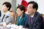송언석, 전한길 입당 논란에 "호들갑 떨 것 없다" 일축