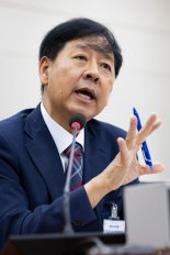 구윤철 "기재부 내 AI국 신설...AI 적용 과감한 투자 필요해"